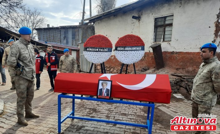 Giresun'da Kıbrıs gazisi Akkurt son yolculuğuna uğurlandı