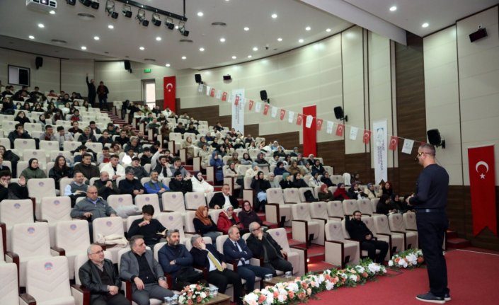 TOGÜ'de Metaverse ve Yapay Zeka Konferansı düzenlendi