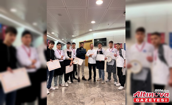 Yeniçağa'da aşçılık öğrencileri gastronomi festivalinden madalyayla döndü