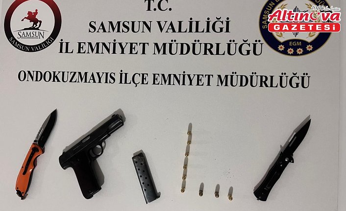 19 Mayıs'ta tabanca ve bıçak ele geçirildi