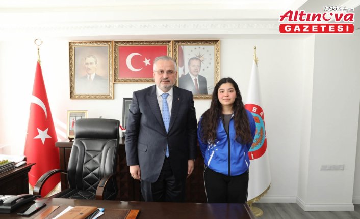 Bafra Belediye Başkanı Kılıç'a milli sporcudan ziyaret