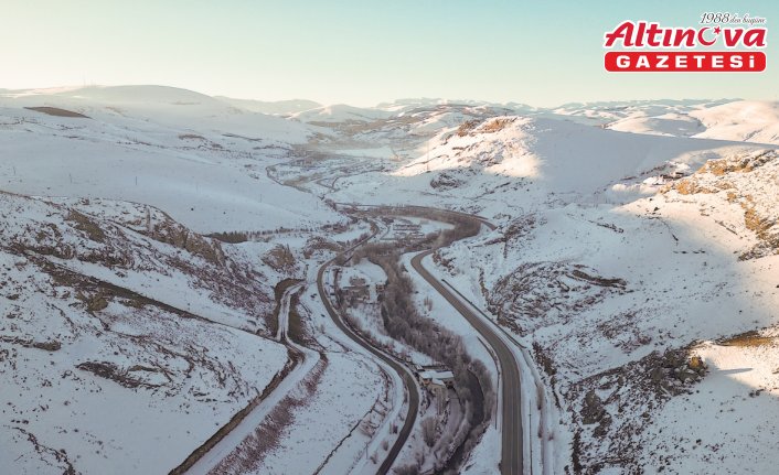 Bayburt'ta soğuk hava ve sis etkili oluyor