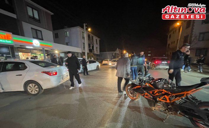 Düzce'de otomobille çarpışan motosikletin sürücüsü yaralandı