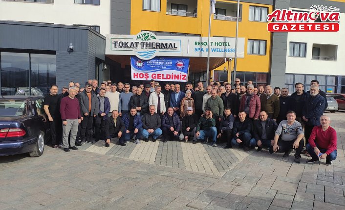Eğitim Bir-Sen Tokat 1 No'lu Şube iş yeri temsilcileri eğitim toplantısı düzenledi