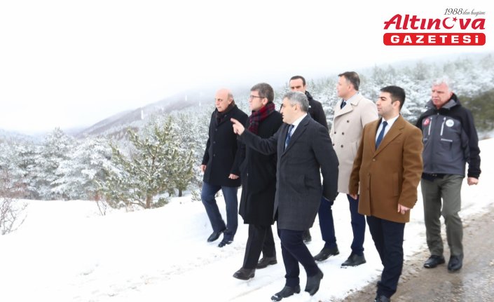 Amasya Valisi Bakan, Merzifon'da karla mücadele çalışmalarını inceledi