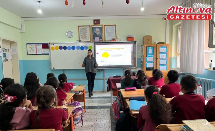 Amasya'da, “Güvenli İnternet Kullanımı ve Teknoloji Bağımlılığı“ eğitimi verildi