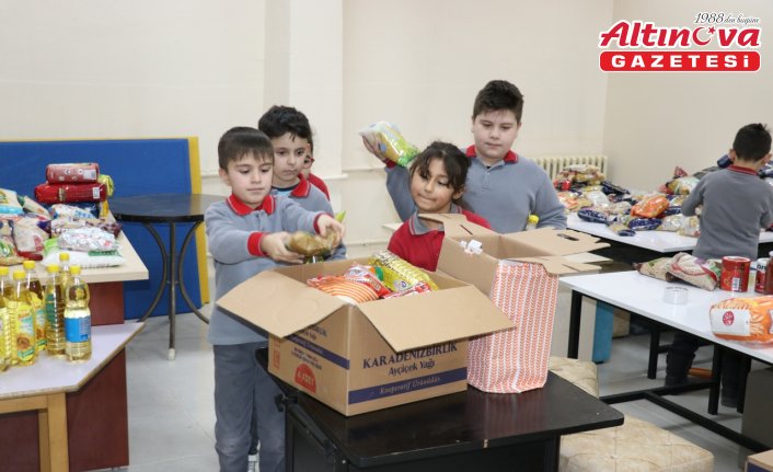 Amasya'da ilkokul öğrencileri harçlıklarıyla ihtiyaç sahipleri için ramazan kolisi hazırladı