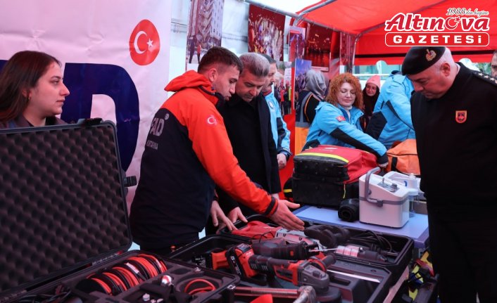 Artvin'de afetlere dikkat çekmek için stant açıldı