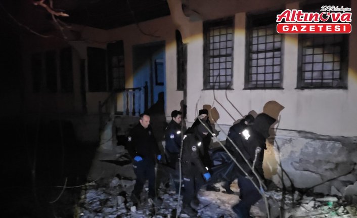 Çorum'da metruk evde erkek cesedi bulundu