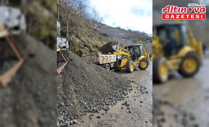 Giresun'daki heyelanlarda ortaya çıkan kaya parçaları yol çalışmalarında değerlendiriliyor