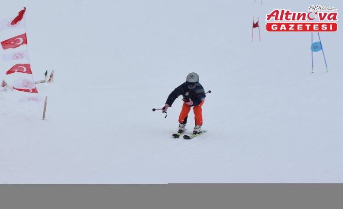 Gümüşhane'de “Zigana Dağı Kış Gençlik ve Spor Şenliği“ düzenlendi