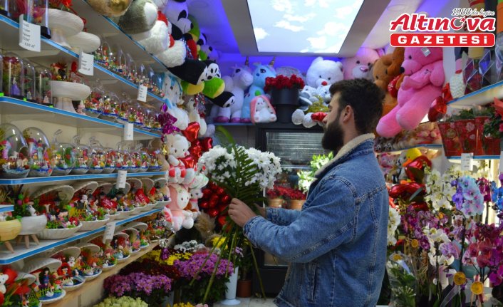 Havza'da çiçekçilerde 14 Şubat Sevgililer Günü yoğunluğu