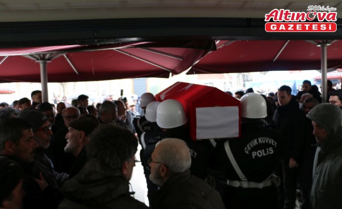 Kalp krizi sonucu hayatını kaybeden polisin cenazesi Trabzon'da defnedildi