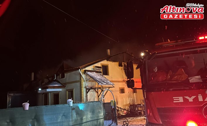 Karabük'te çatı katında çıkan yangın söndürüldü