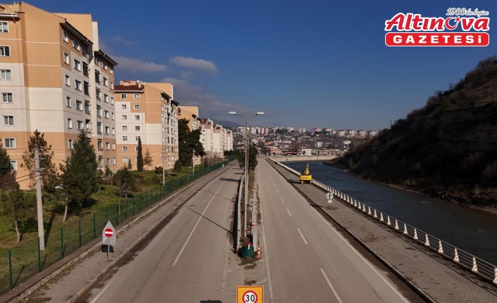 Karabük'te cadde yenileme çalışmaları sürüyor