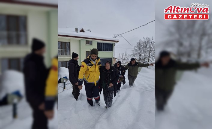Karabük'te rahatsızlanan 3 kişiyi hastaneye İl Özel İdaresi ekipleri ulaştırdı