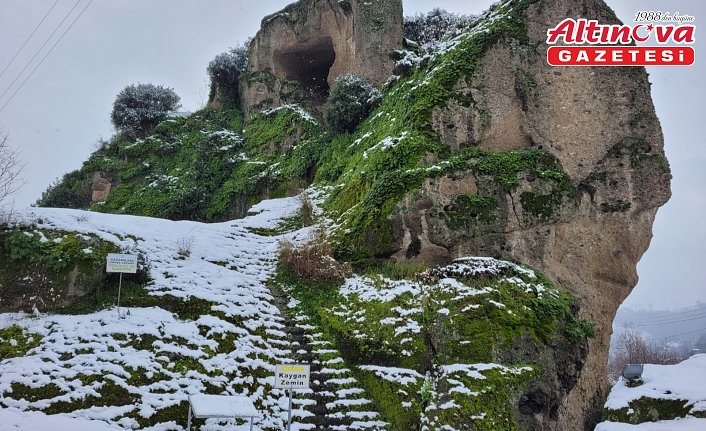 Karla kaplanan Tekkeköy Mağaraları Arkeoloji Vadisi görüntülendi
