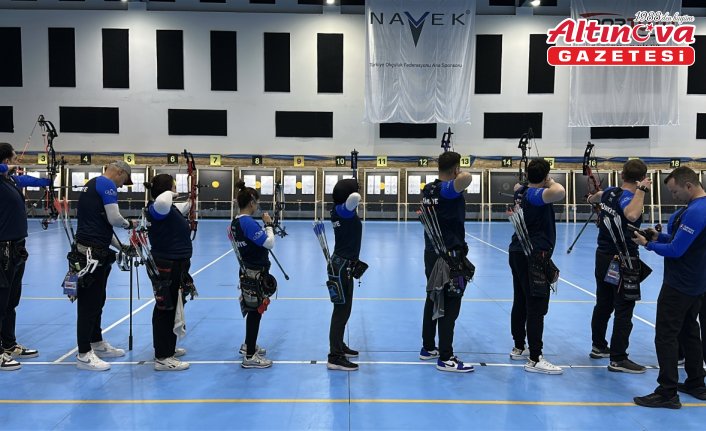 Okçuluk Salon Milli Takım Kampı Samsun'da devam ediyor