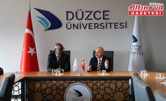 Ruanda'nın Ankara Büyükelçisi Kayonga, Düzce Üniversitesini ziyaret etti