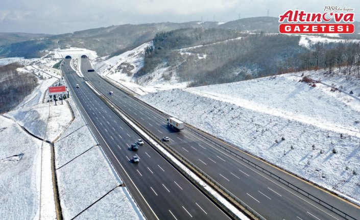 Sakarya, Kocaeli ve Karabük'te kar yağışı etkili oluyor