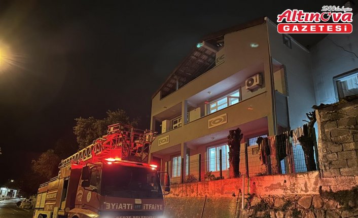 Sinop'ta bir apartmanın bacasında çıkan yangın söndürüldü
