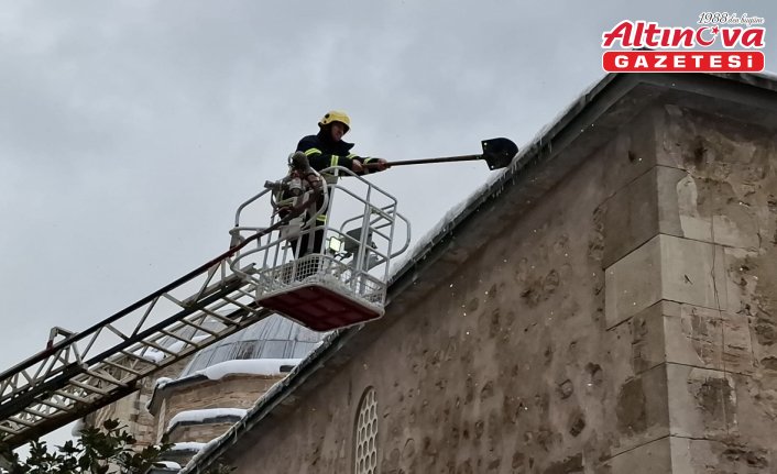 Sinop'ta kar yağışı hayatı olumsuz etkiliyor