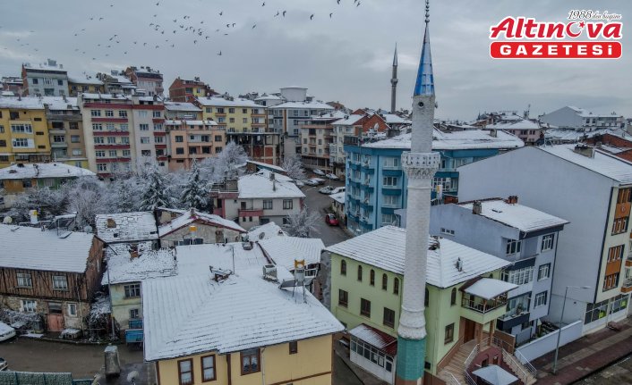 Taşköprü beyaza büründü