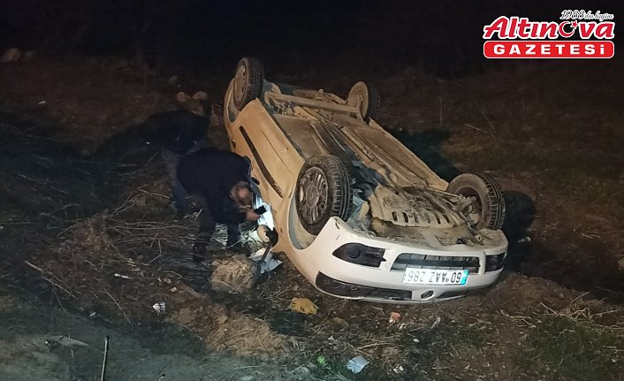 Tokat'ta tarlaya devrilen otomobildeki 3 kişi yaralandı