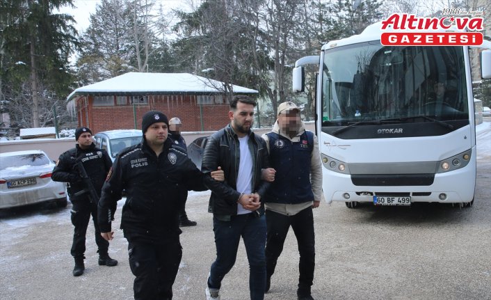Tokat'ta FETÖ'ye yönelik “Kıskaç-40“ operasyonunda gözaltına alınanlardan 8'i adliyede