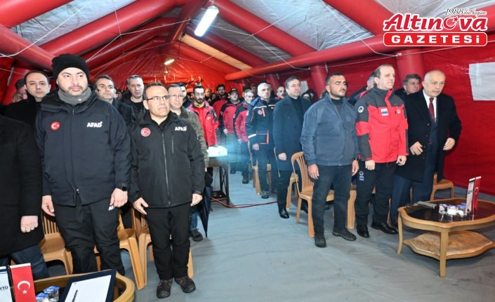 Trabzon'da 6 Şubat depremlerinde hayatını kaybedenler anıldı