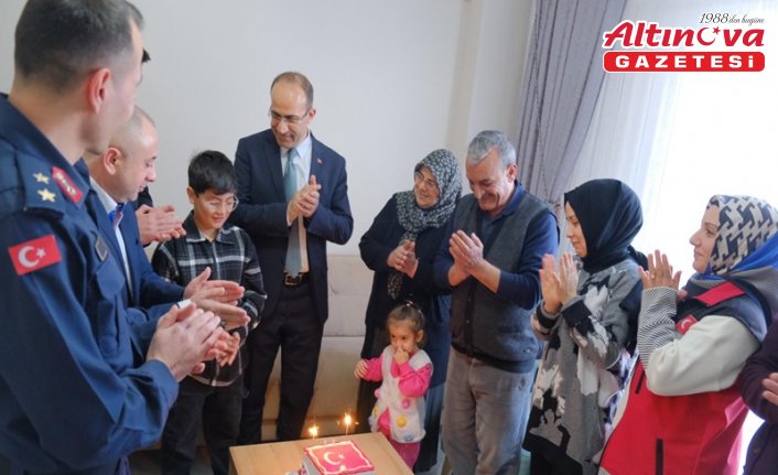 Turhal Kaymakamı Ersin Tepeli şehidin oğlunun doğum gününe katıldı
