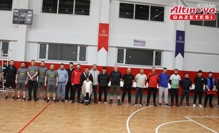 Yağlıdere'de Saruhan Bolat Voleybol Turnuvası düzenlendi