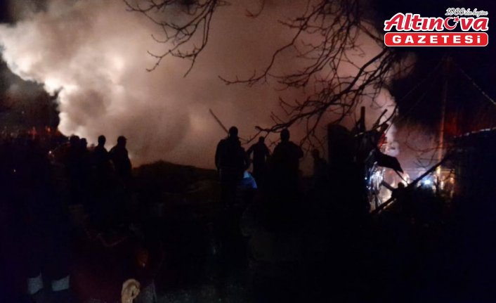 Bolu'da samanlıkta çıkan yangın söndürüldü