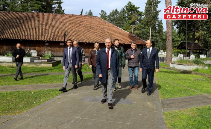 Çarşamba Belediyesi mezarlıkları bayrama hazırlıyor