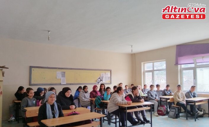 Cide'de öğrencilere “Vatanseverlik“ konferansları düzenlendi