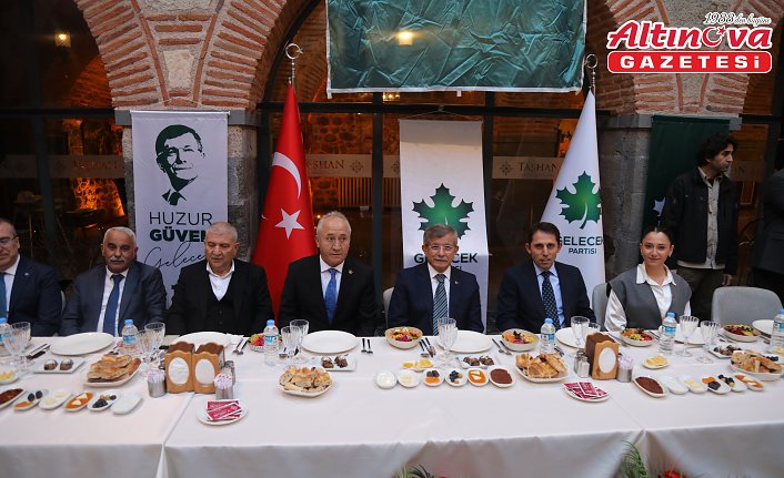 Gelecek Partisi Genel Başkanı Davutoğlu, Samsun'da partisinin iftar programına katıldı