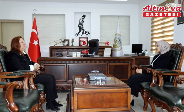 Gümüşhacıköy ilçesini kadınlar yönetiyor