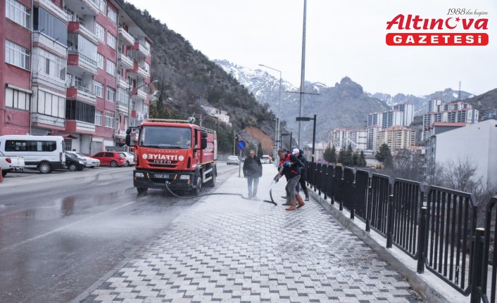 Gümüşhane'de cadde ve sokaklar temizleniyor