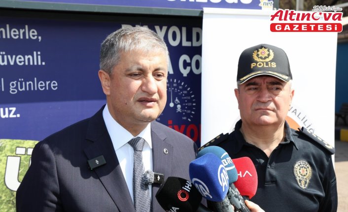 Karabük Valisi Yavuz, trafik denetimlerine katıldı:
