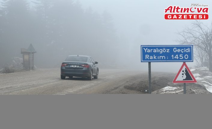 Kastamonu'daki Yaralıgöz Geçidi'nde sis nedeniyle görüş mesafesi düştü