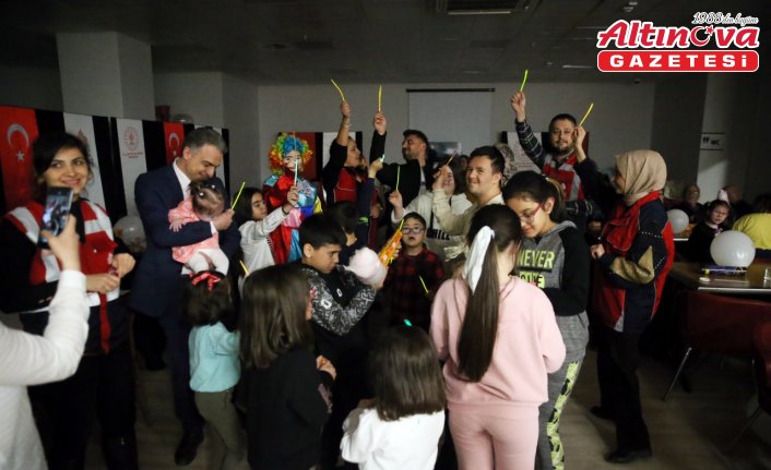 Mutlu Kafe'nin “mutluları“ Down sendromlu bireyler oldu