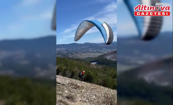Paraşüt tutkunları Abant'ta atlayış yaptı