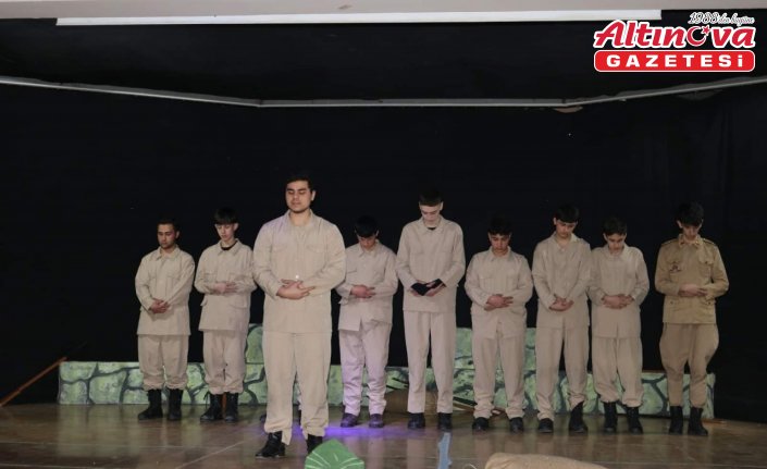 Piraziz'de “Vatan Sağolsun“ adlı tiyatro oyunu sahnelendi