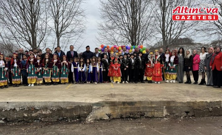 Salıpazarı'nda Nevruz Bayramı kutlandı