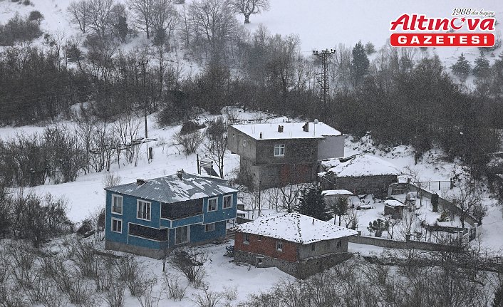Samsun'daki Kocadağ Yaylası'nda ilkbahar ve kış renkleri hakim oldu