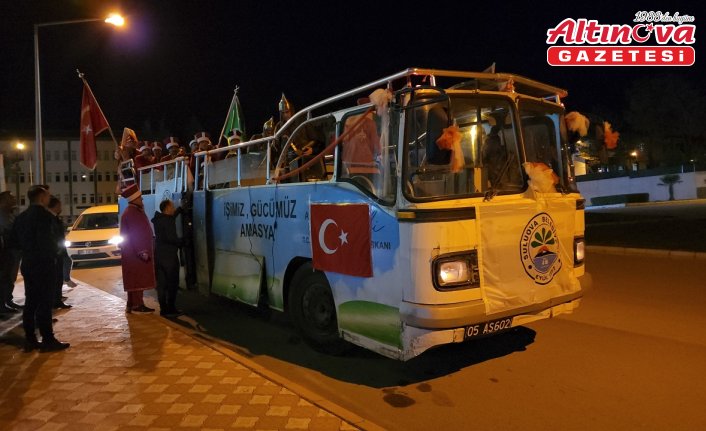 Suluovalılar sahura mehter takımının marşlarıyla kalktı