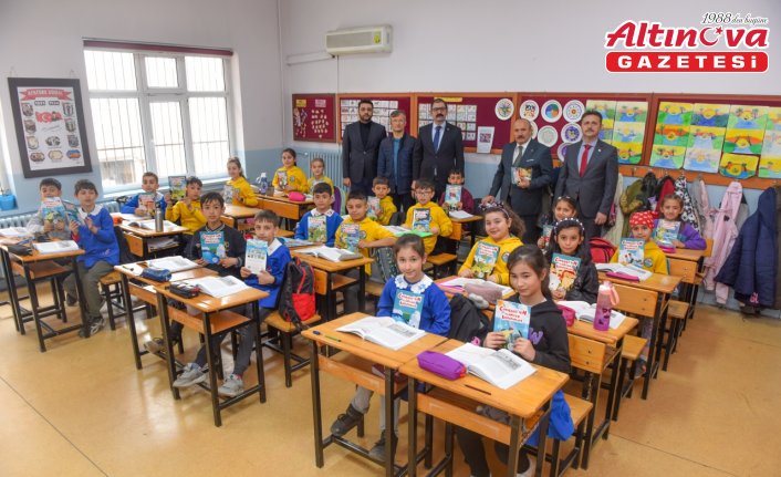 Taşköprü Kaymakamı Demirdağ ve Belediye Başkan Arslan'dan öğrencilere ziyaret