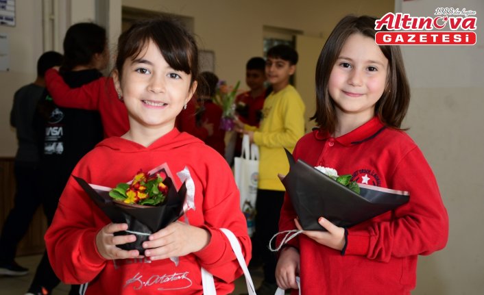 Terme'de ilkokul öğrencilerden ihtiyaç sahiplerine yardım