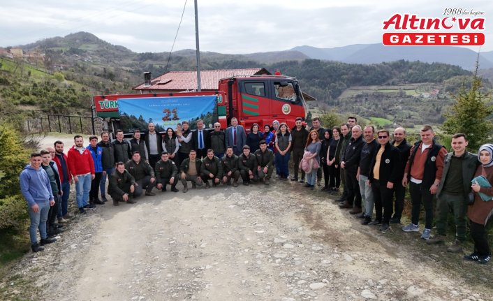 Türkeli’de vatandaşlara 2 bin fidan dağıtıldı