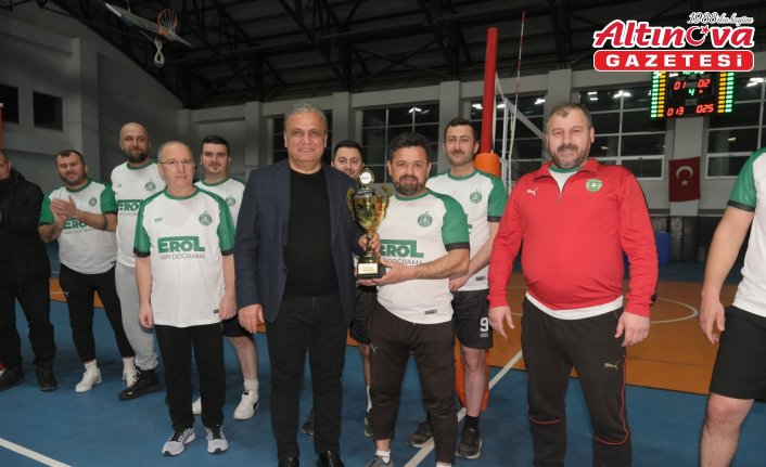Voleybol turnuvasının şampiyonu Bozkurt Ortaokulu oldu